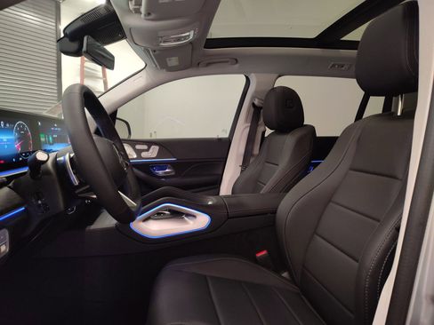 New 2026 Mercedes-Benz GLS 450 4MATIC image 13