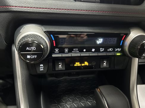 New 2025 Toyota RAV4 SE image 23