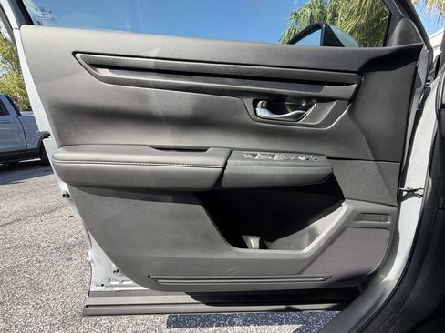 Used 2023 Honda CR-V EX image 21