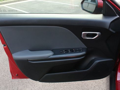 Used 2025 Kia K4 FWD image 15