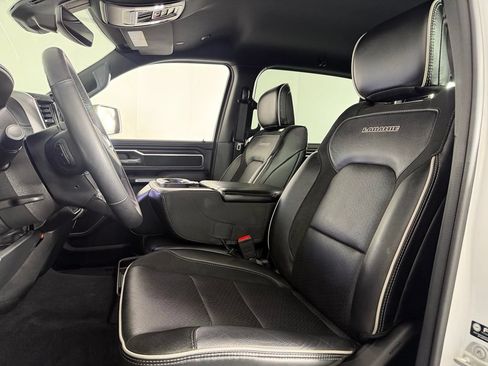 Used 2025 RAM 1500 Laramie AWD/4WD image 24