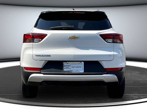 Used 2025 Chevrolet TrailBlazer LT FWD image 6
