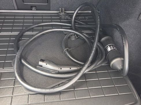 Certified 2023 Volvo XC40 Recharge Ultimate w/ Protection Package Premier image 15