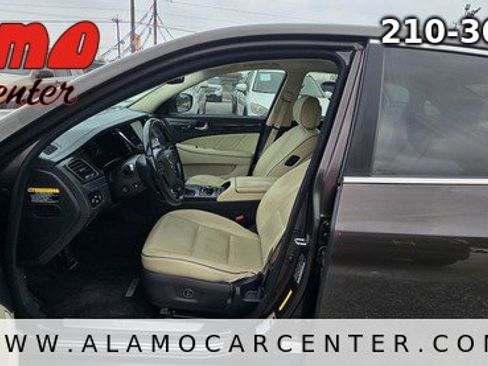 Used 2016 Hyundai Equus Signature RWD image 28