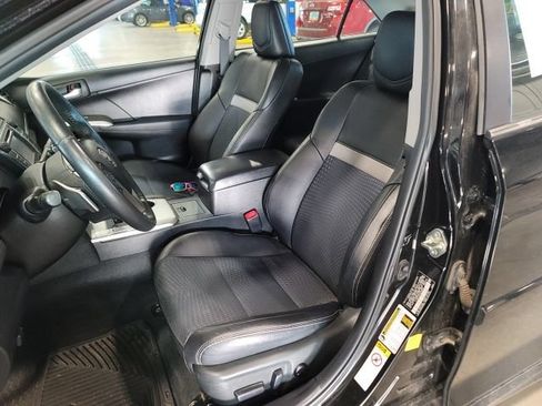 Used 2012 Toyota Camry SE FWD image 9