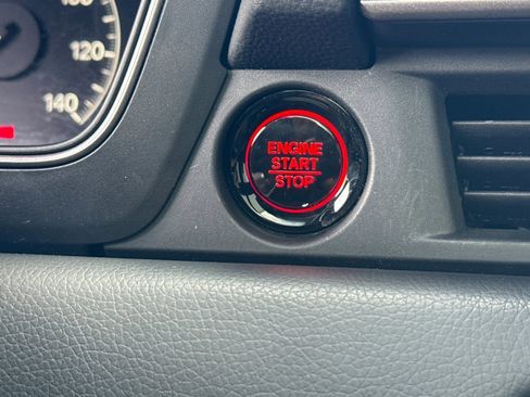 Certified 2025 Honda Pilot TrailSport image 35