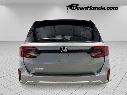 New 2026 Honda Odyssey EX-L image 4