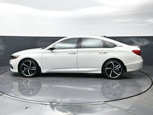 Used 2022 Honda Accord Sport image 8
