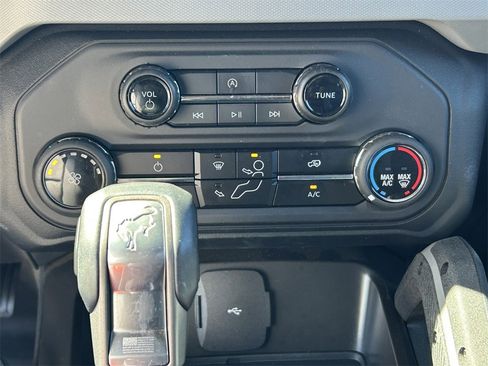 Used 2024 Ford Bronco Big Bend image 16