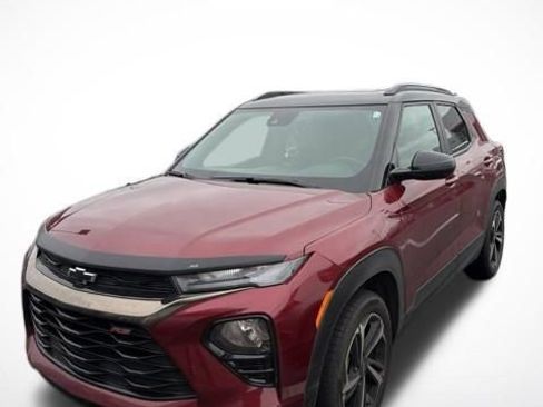 Used 2023 Chevrolet TrailBlazer RS w/ Sun and Liftgate Package image 8