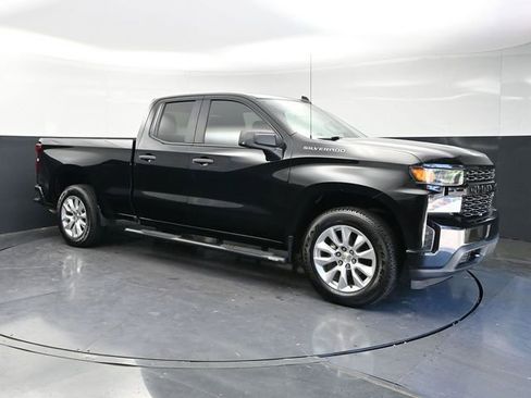 Used 2021 Chevrolet Silverado 1500 Custom RWD image 3