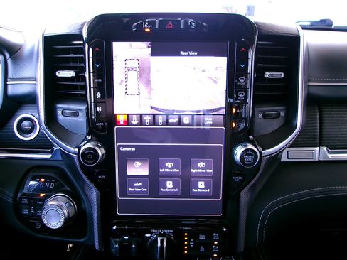 Used 2024 RAM 1500 Limited AWD/4WD image 17