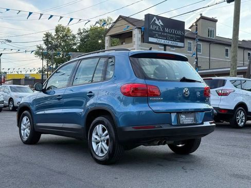 Used 2017 Volkswagen Tiguan S image 5