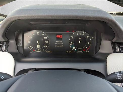 New 2026 Land Rover Discovery Sport Landmark AWD/4WD image 11