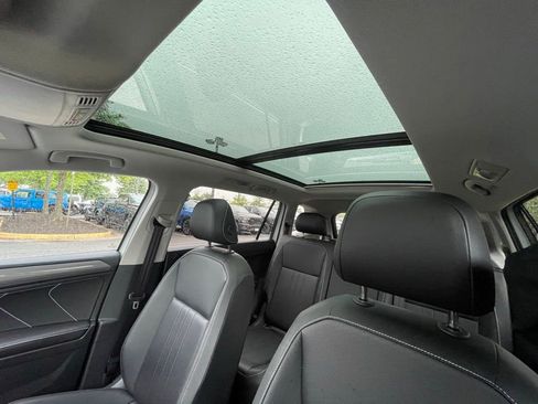 Used 2024 Volkswagen Tiguan SE FWD image 22