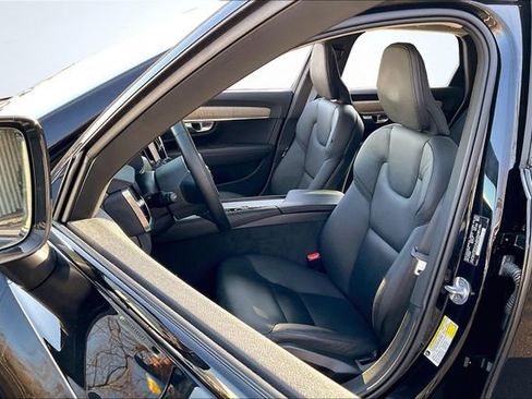 Certified 2024 Volvo V90 B6 Cross Country Plus w/ Climate Package image 26