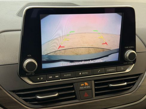 Used 2025 Nissan Altima 2.5 SV FWD image 20