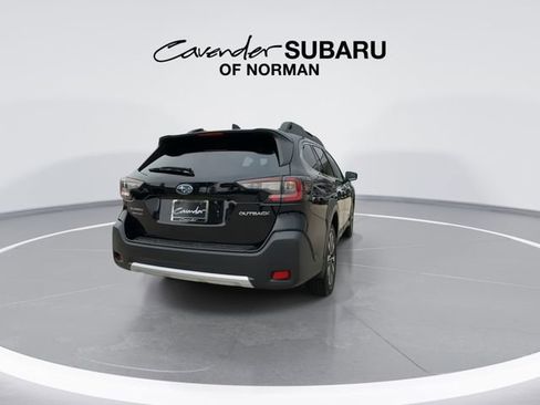 Used 2025 Subaru Outback Limited image 8