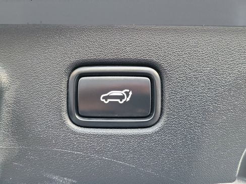 Used 2022 Kia EV6 GT-Line w/ GT-Line Suede Seat Package image 17