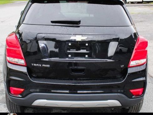 Used 2019 Chevrolet Trax LT w/ LT Convenience Package AWD/4WD image 7