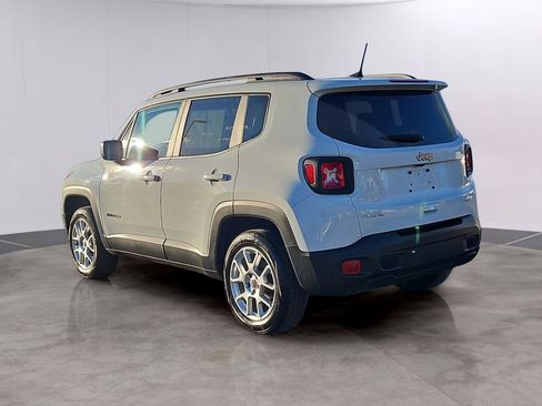 Used 2022 Jeep Renegade Latitude w/ Convenience Group image 6