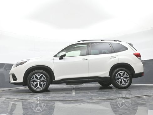Used 2024 Subaru Forester Premium AWD/4WD image 45
