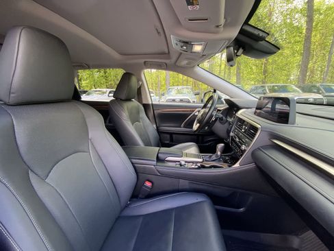 Used 2021 Lexus RX 350L Premium w/ Premium Package AWD/4WD image 21