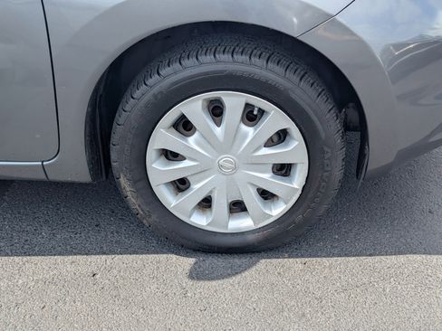 Used 2016 Nissan Versa Note SV image 9