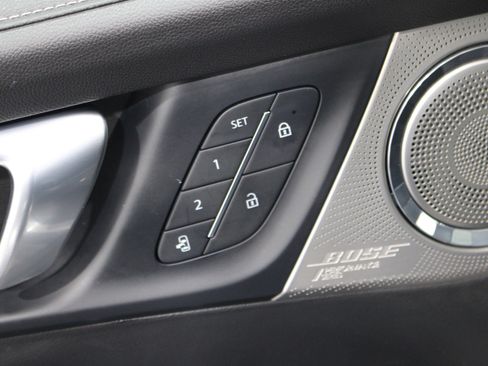 Used 2025 Buick Enclave Avenir AWD/4WD image 8