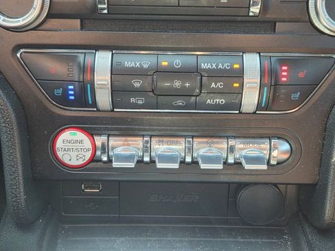 Used 2015 Ford Mustang Premium RWD image 31