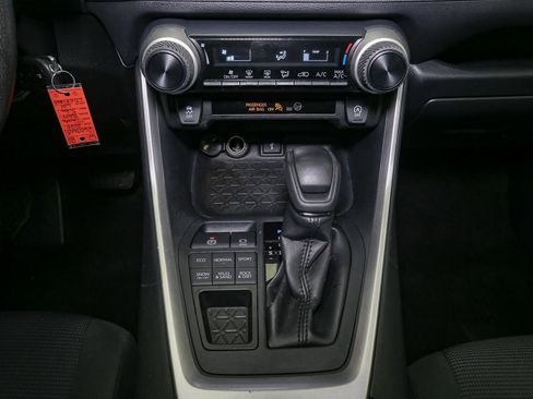 Used 2020 Toyota RAV4 LE w/ All Weather Liner Package image 30