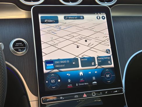 Used 2024 Mercedes-Benz GLC 43 AMG 4MATIC image 19