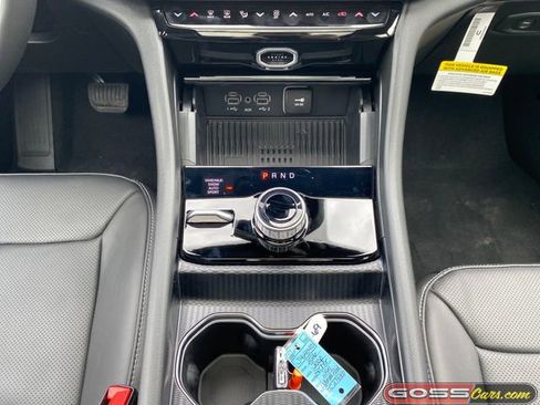 New 2026 Jeep Grand Cherokee Limited AWD/4WD image 13