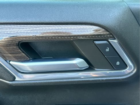 Used 2024 Chevrolet Silverado 2500 LT image 29