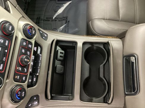 Used 2016 GMC Yukon Denali w/ Open Road Package AWD/4WD image 25