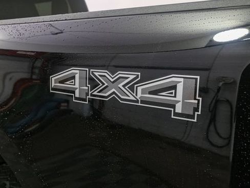Used 2025 Ford F250 Lariat w/ Black Appearance Package AWD/4WD image 8