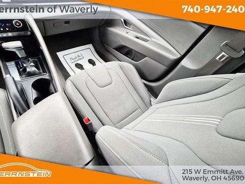 Used 2024 Hyundai Elantra SEL image 15