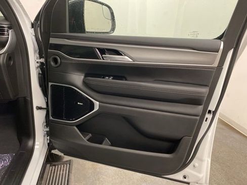 New 2026 Jeep Grand Wagoneer Limited AWD/4WD image 27