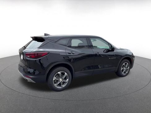 Used 2025 Chevrolet Blazer LT FWD image 13