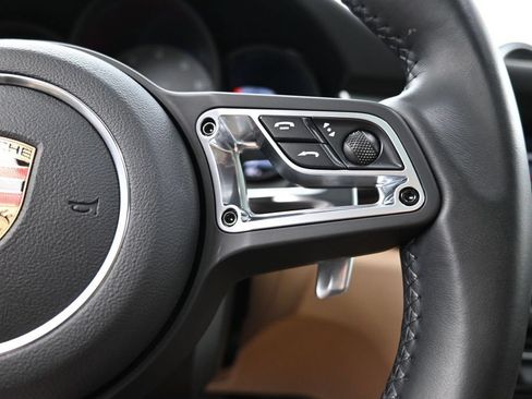 Certified 2020 Porsche Macan S AWD/4WD image 19