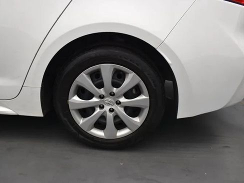 Used 2024 Toyota Corolla LE FWD image 34