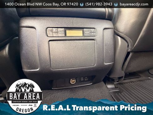 Used 2021 Nissan Armada SV AWD/4WD image 15