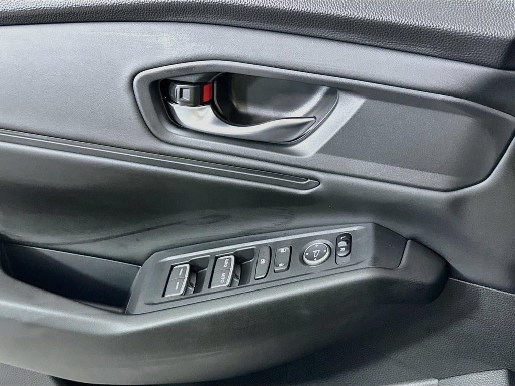 Used 2026 Honda Accord SE image 21