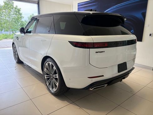 New 2026 Land Rover Range Rover Sport Dynamic SE AWD/4WD image 2