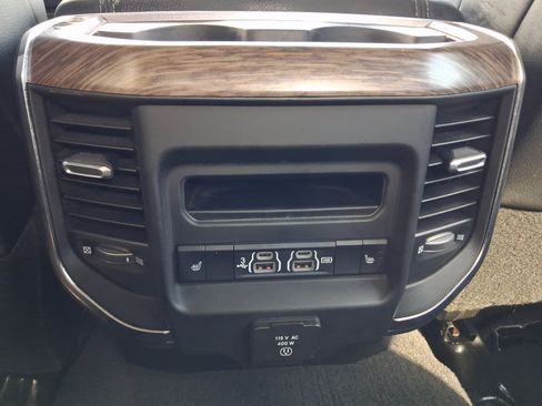 Used 2019 RAM 2500 Laramie AWD/4WD image 26