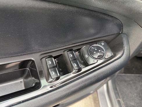 Used 2015 Ford Edge SEL w/ Equipment Group 201A FWD image 19