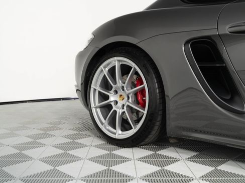 Used 2024 Porsche 718 Cayman GTS RWD image 25