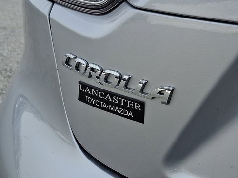 Used 2025 Toyota Corolla LE FWD image 29