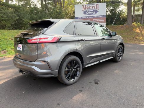 Used 2024 Ford Edge ST-Line w/ Class II Trailer Tow Package AWD/4WD image 6