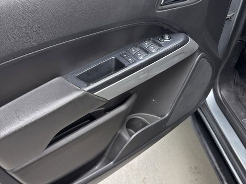 Used 2020 Chevrolet Colorado ZR2 AWD/4WD image 16